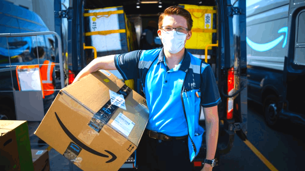 7 Benefits of Working at Amazon