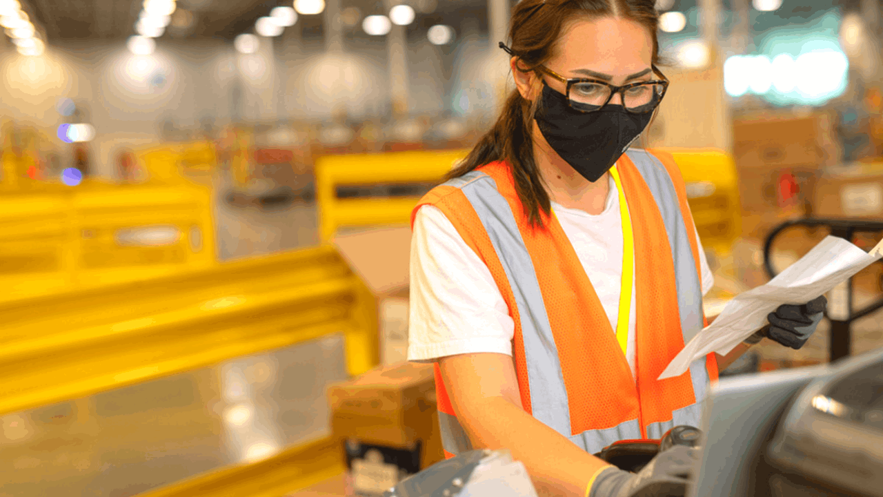 7 Benefits of Working at Amazon